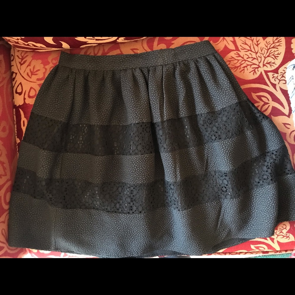 🤍🖤 Xhileration Black Pucker Skirt 🖤🤍